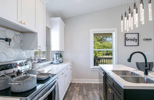 Mississippi City House | Coastal Retreat | 4BR Game Room | Steps to Beach