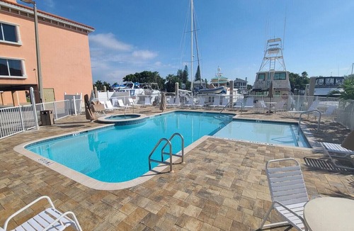 Madeira Beach Condo | Coastal Retreat in Madeira Beach/Johns Pass