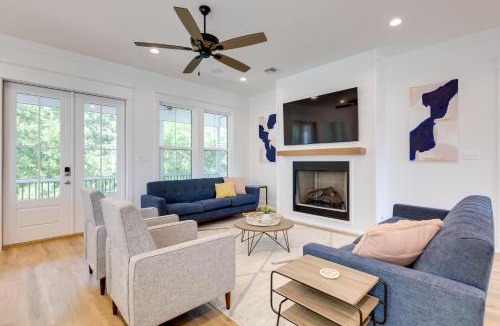 Waveland House | Coastal Waveland House 1/2 Block to Pub Beach