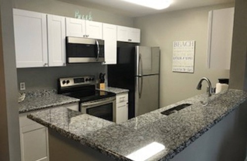 Oak Condo | Colony Club at Drakes Landing