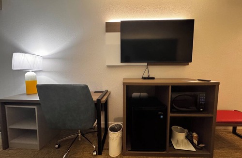 Darien Hotel | Comfort Inn Darien - North Brunswick