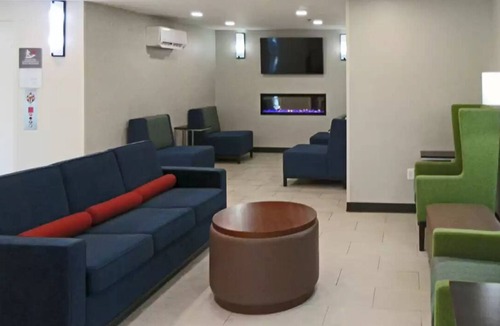 Dock Junction Hotel | Comfort Inn & Suites Brunswick I-95