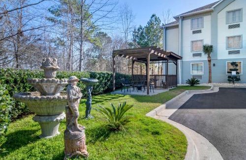 Macon Hotel | Comfort Inn & Suites Macon North I-75