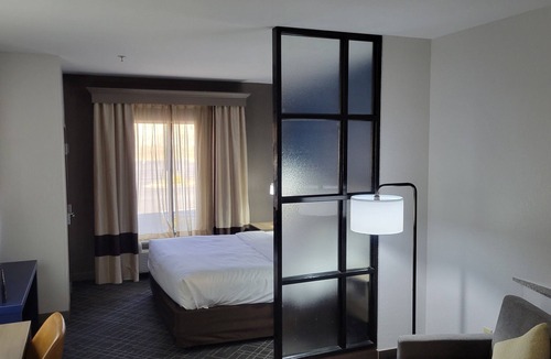 Macon Hotel | Comfort Suites Macon Northwest