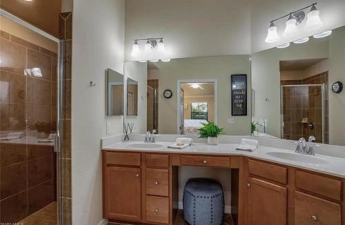Cypress Lake Apartment | Condo Near the Beach