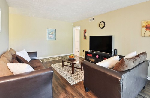 Athens Condo | Convenient Athens Condo w/ Patio ~ 3 Mi to UGA!