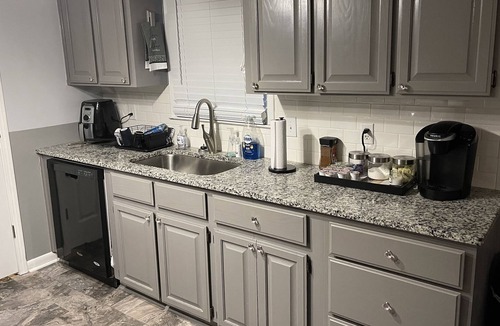 Warner Robins House | Conveniently located 2 miles from Robins Air Force Base.