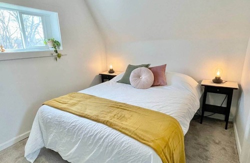 Bloomington House | Converted Barn with Hot Tub and Escape Room
