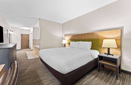 Macon Hotel | Country Inn & Suites by Radisson, Macon North, GA