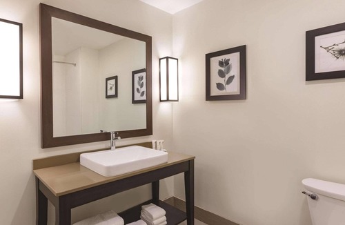 Macon Hotel | Country Inn & Suites by Radisson Macon West