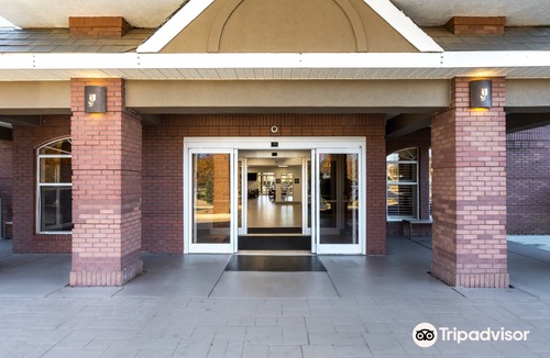 Huntersville Hotel | Country Inn & Suites by Radisson, Lake Norman Huntersville, NC