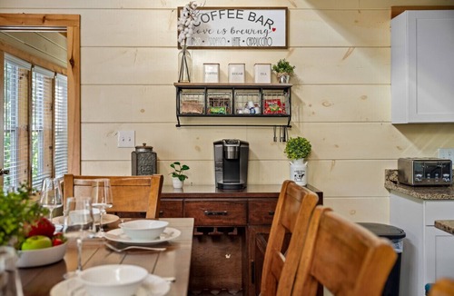 Sevierville Cabin | Countryside Comfort By Ghosal Luxury Lodging