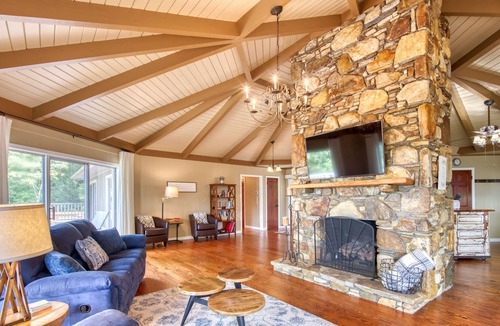 Lake Toxaway House | Countryside home with gorgeous mountain view, fireplace & huge deck