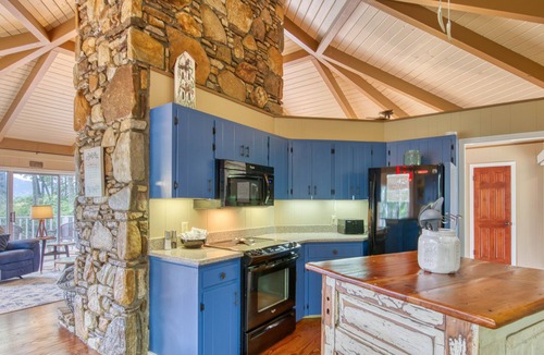 Lake Toxaway House | Countryside home with gorgeous mountain view, fireplace & huge deck