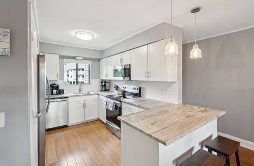 Seabrook Island Condo | Courtside Condo! Pools, Golf, Tennis, Amenity Card-2061 Marsh Walk