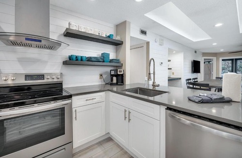 St. Simons Island House | Courtside Villas 865