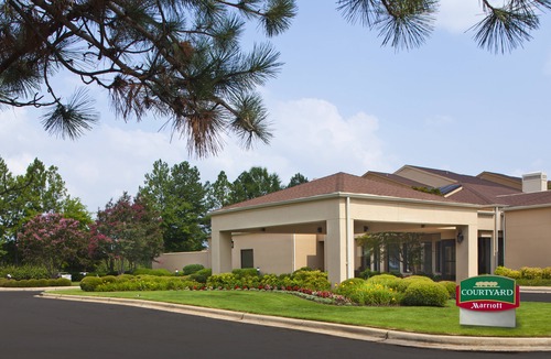 Huntsville Hotel | Courtyard by Marriott Huntsville University Drive