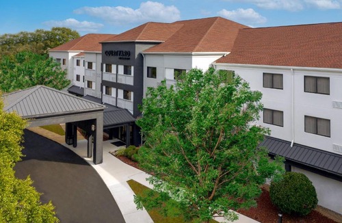 Tallahassee Hotel | Courtyard Tallahassee North/I-10 Capital Circle