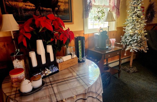 Jackson Hotel | Covered Bridge Riverview Lodge