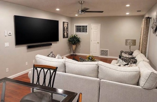 Prosperity Church Road Apartment | Cozy 1-bedroom apartment in amazing Charlotte with AC and gym