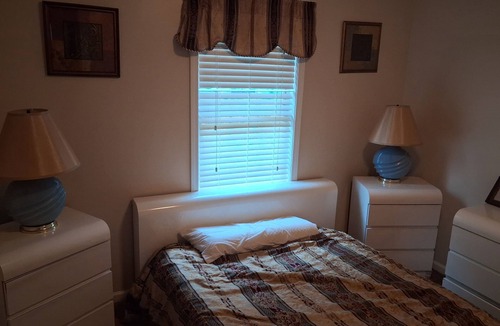 Jonesboro House | Cozy 1-bedroom house in perfect Jonesboro with AC, pool, yard, quiet & security