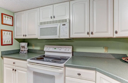 Fernandina Beach Condo | Cozy 2 bed/2 bath, Steps to The Beach, 2021 Beachwood