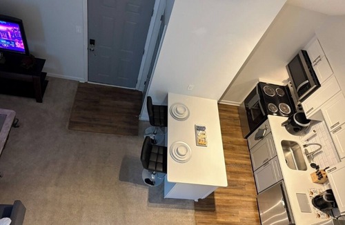Huntsville Apartment | Cozy 2-bedroom apartment in perfect Huntsville with AC and gym access