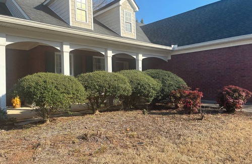 Stockbridge House | Cozy 2-bedroom house in serene Stockbridge with AC