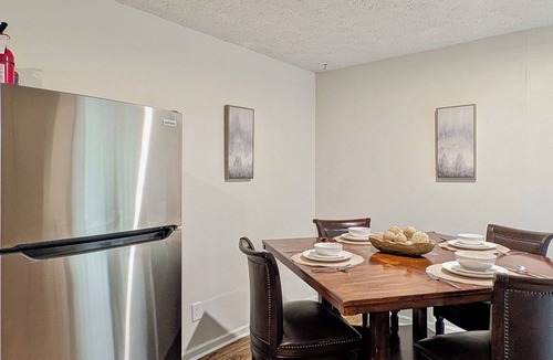 Jonesboro House | Cozy 2-bedroom townhome in Jonesboro, GA