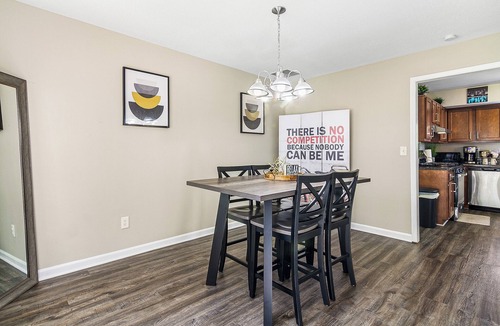 Church Street House | Cozy 3-bedroom house in Atlanta right by the airport Home away from home