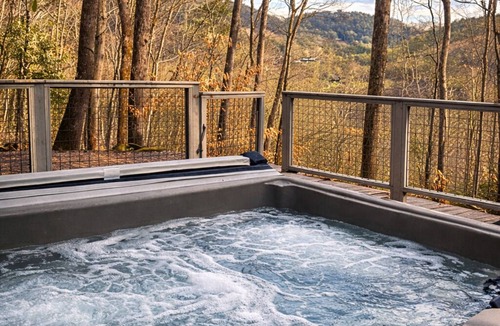 Wolf Laurel Cabin | Cozy A-Frame Mountain Retreat in Wolf Laurel – Stunning Views & Adventure Awaits!