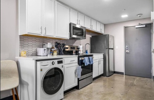 Five Points South Apartment | Cozy Alabama on 10th unit 220