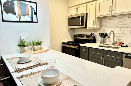Huntsville Apartment | Cozy apartment in delightful Huntsville with Queen bed