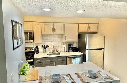 Huntsville Apartment | Cozy apartment in delightful Huntsville with Queen bed