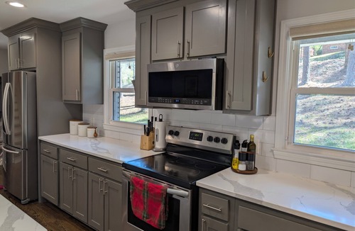 Atlanta House | Cozy Atlanta Home - MARTA to Stadium - Sleeps 10