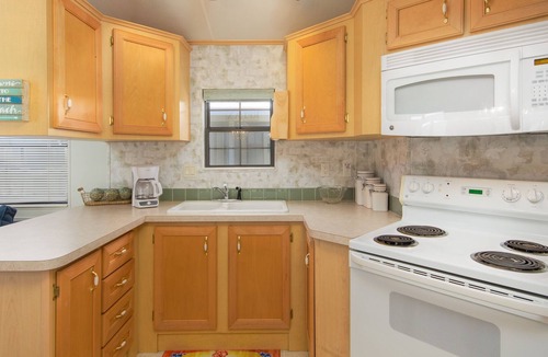 Miramar Beach Ski Chalet | Cozy Beach Chalet Driftwood Oasis. Close to the beach, restaurants and shopping