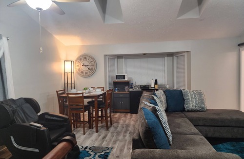 Jonesboro House | Cozy Bungalow Just Outside of Atlanta!