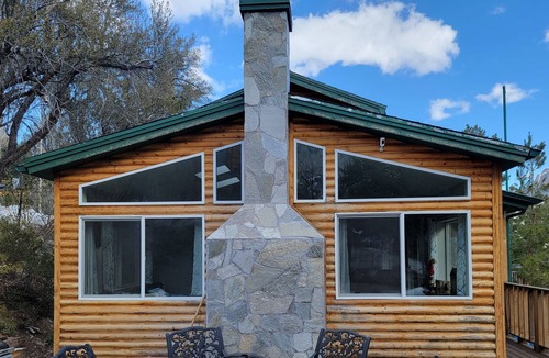 Mount Charleston Cabin | Cozy Cabin Retreat in Mt Charleston, 1/2 hour from Las Vegas (1 month min)