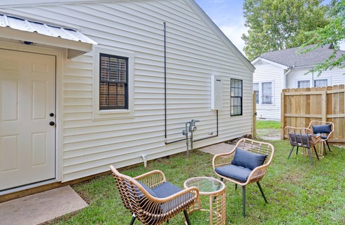 Laurel Cottage | Cozy Cottage near Downtown Laurel!