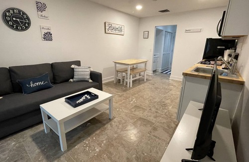 St. Simons Island Cottage | Cozy cottage - quiet area - near attractions