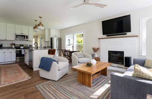 Mars Hill Apartment | Cozy Country Cottage | Fire Pit, BBQ, Dog Friendly