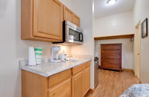 Waynesville Apartment | Cozy Couple’s Getaway Near Cataloochee Ski Area!