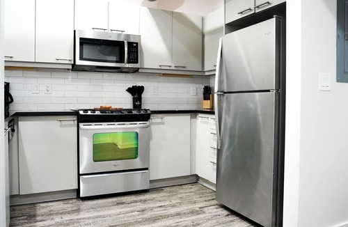 Loring Heights Apartment | Cozy Downtown Loft w/Private Balcony & City Views
