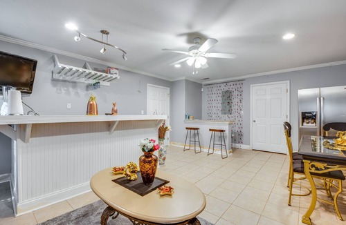 Powder Springs Apartment | Cozy Georgia Apartment Near Theme Parks & Hiking!