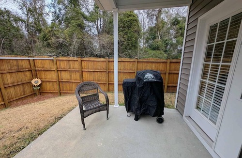 West Columbia House | Cozy Home Close to LMC, UofSC, & Downtown Lexington