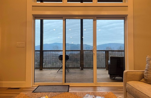 Cosby House | Cozy home with mountain views!