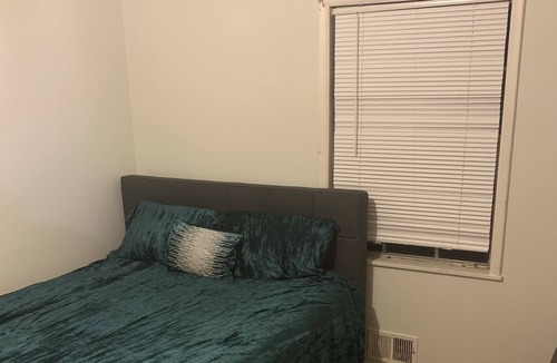 Conley House | Cozy Large home, 19 Min from Hartsfield-Jackson international- Domestic Airport!