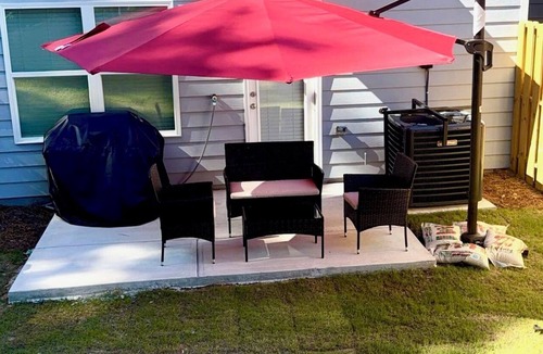 Morrow House | Cozy Luxurious 4BR home w/Entertainment Room 20 min from ATL Airport