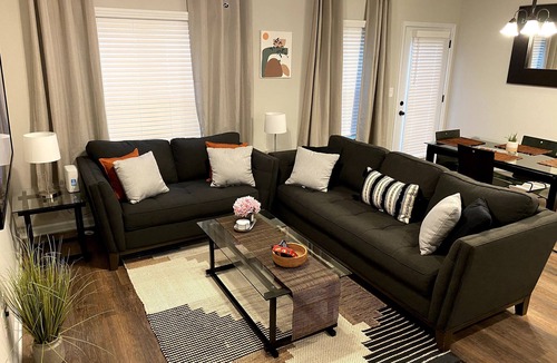 Riverdale House | *COZY New Home/Near AIRPORT/Quiet Neighborhood/Free Parking