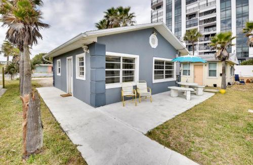 Neptune House | Cozy Ormond Beach Bungalow: Steps to the Sand